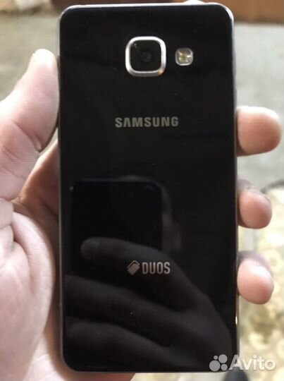 Телефон Samsung