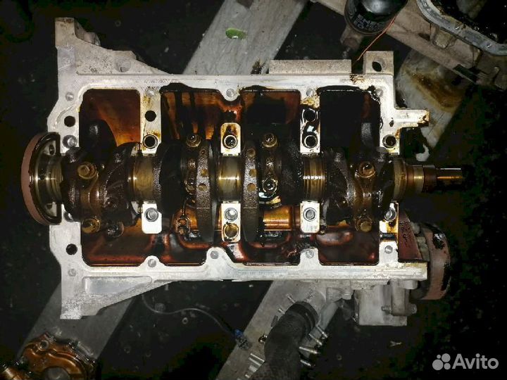 Коленвал с поршневой группой ZJ-VE Mazda Demio DY3