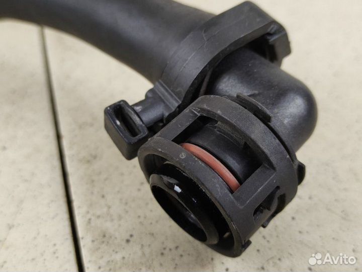 Патрубок картерных газов Ford Focus 3 CB8 1.6