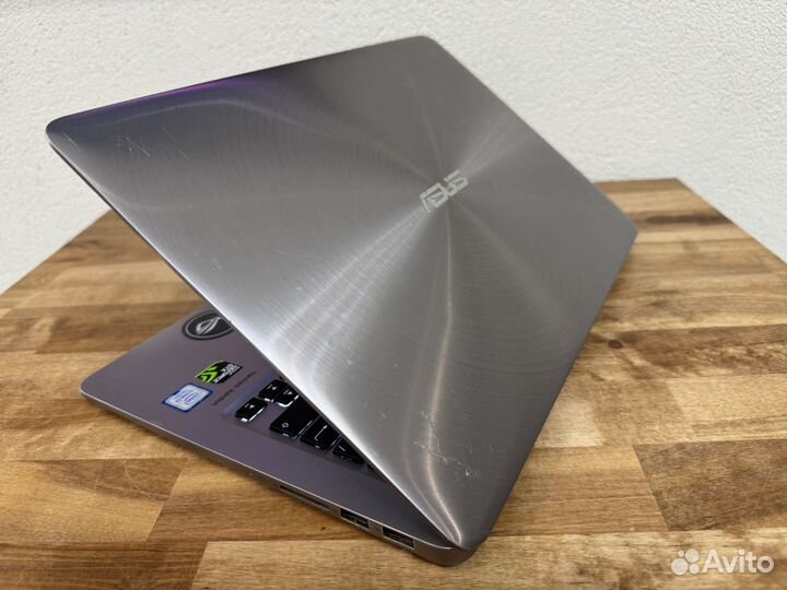 Asus 13 FHD металл i3-6100 12Gb DDR4 940MX SSD+HDD