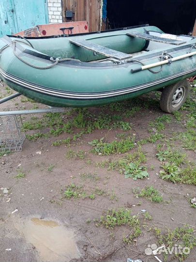 Продам лодку гольфстрим 365