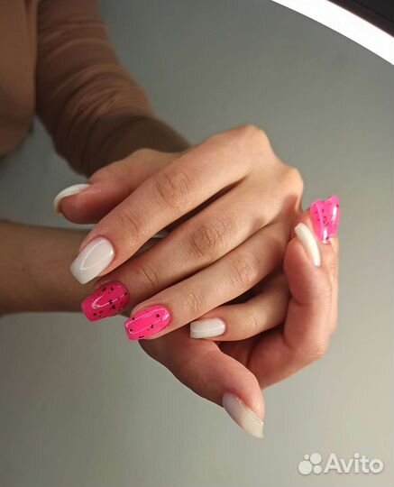Маникюр, педикюр, гель лак