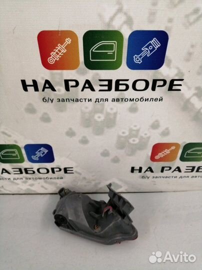 Фонарь в бампер задний правый Toyota Rav4 CA40