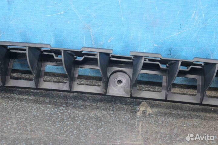 Кронштейн бампера Skoda Rapid (Шкода Рапид) NH3 5J