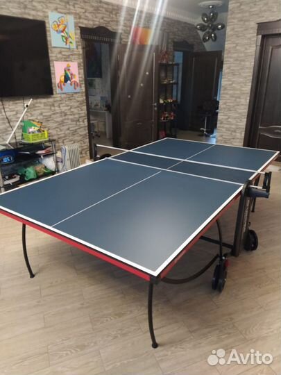 Теннисный стол