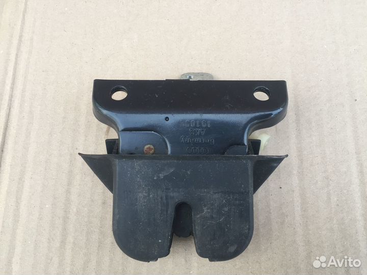Замок багажника Audi A4 B5 Avant 1,9 Diesel