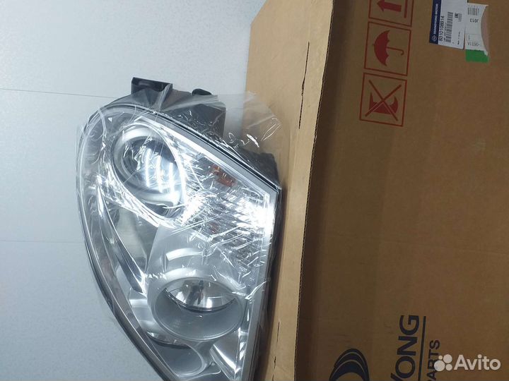 Фара передняя левая Ssang Yong Rexton 2