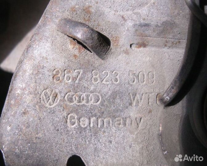 Замок капота VW Passat B4