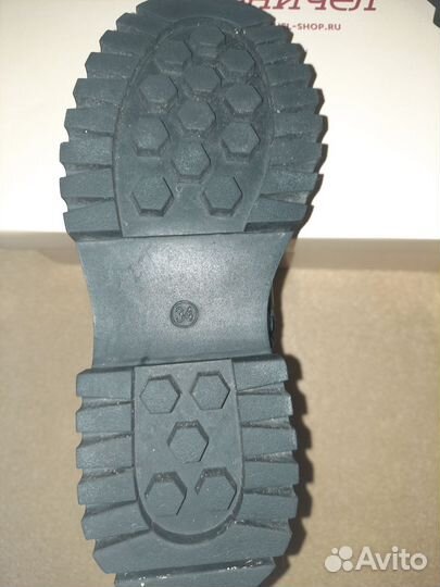 Ботинки для девочки