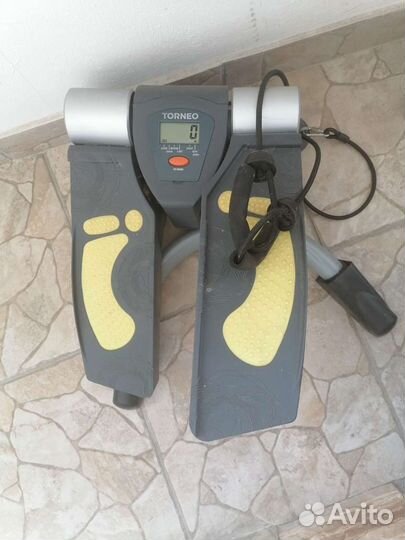 Тренажер для ног степер. Торнео