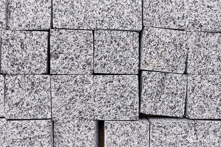 Брусчатка колотая, гранит Цветок Урала, опт от 123