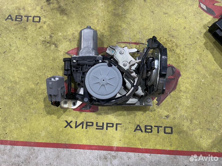 Замок багажника задний левый Lexus Lx570 GRJ200