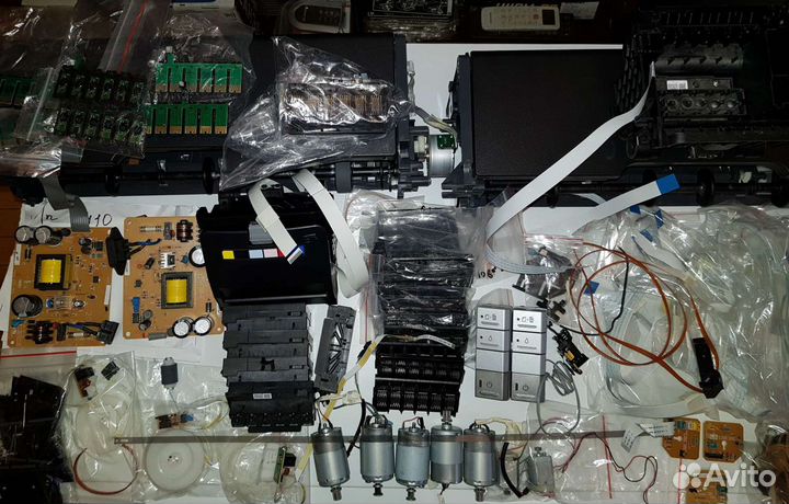 Запчасти на принтера epson форма А3+ Отличное сост