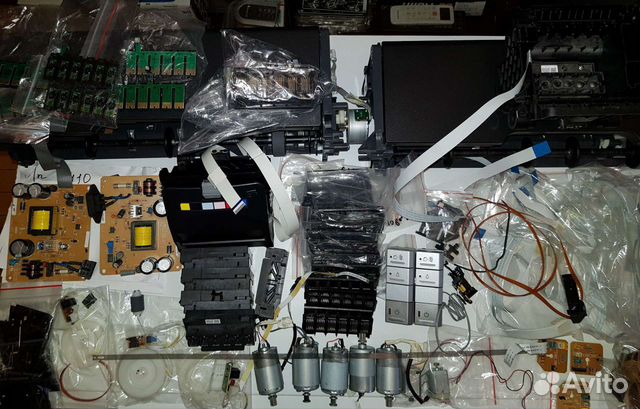 Запчасти на принтера epson форма А3+ Отличное сост
