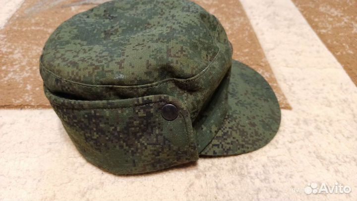 Кепка зимняя, пиксель