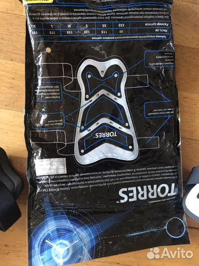 Футбольные щитки torres