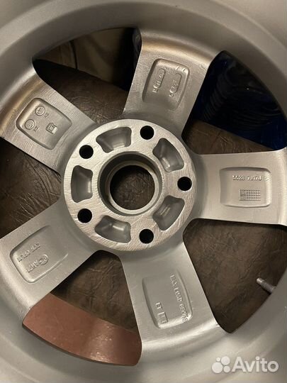 Диски литые r17 5 120