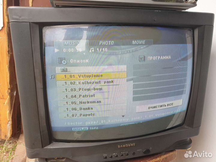 Телевизор Samsung 52см