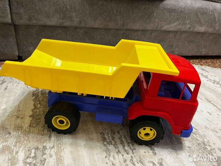 Большой грузовик игрушка