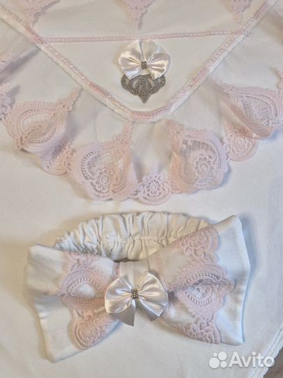 Комплект на выписку для девочки