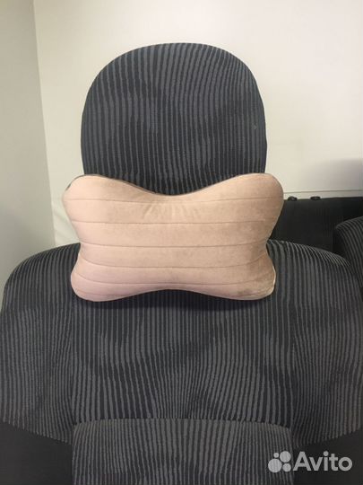 Подушка на подголовник полоса велюр бежевый