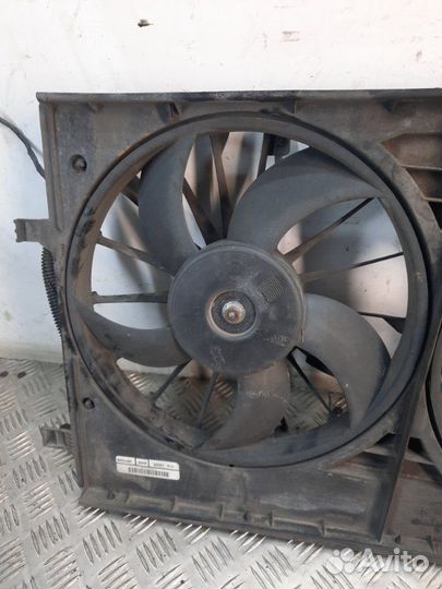 Вентилятор радиатора Jeep Compass внедорожник 2.0