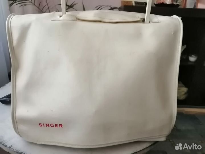 Швейная машина Singer 9020