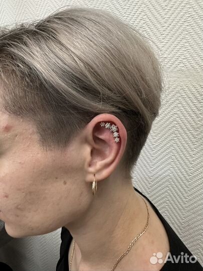 Модель на пирсинг