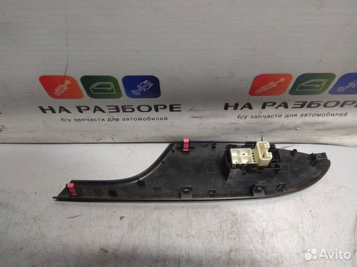 Блок управления стеклами (кнопка ) передний правый