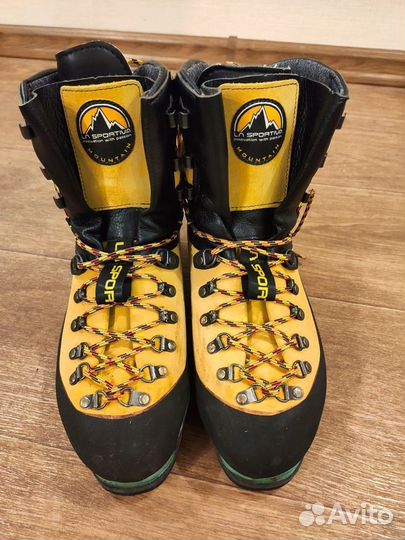 Треккинговые ботинки