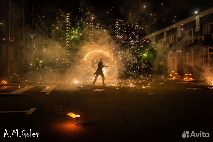 Огненное и пиротехническое шоу, холодные фонтаны