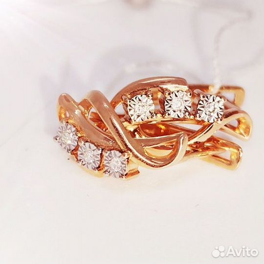 Золотые серьги с камнем