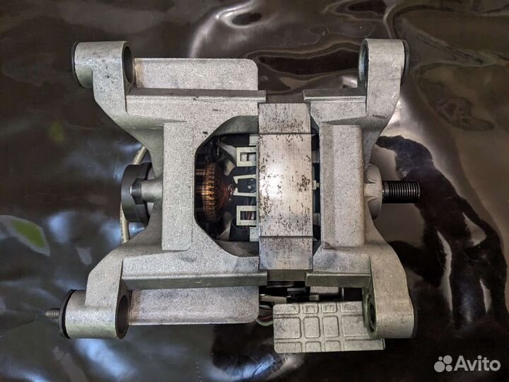 Двигататель стиральной машины