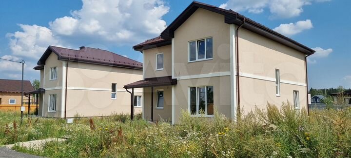 Коттедж 230 м² на участке 8 сот.