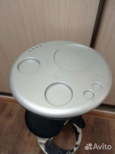 Столик для салонов красоты и парикмахерских