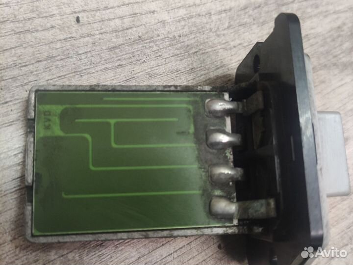 Резистор отопителя (печки) Hyundai Santa Fe 1