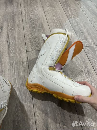 Сноубордические ботинки 38