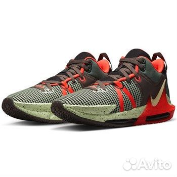 Кроссовки Nike LeBron Witness 7 