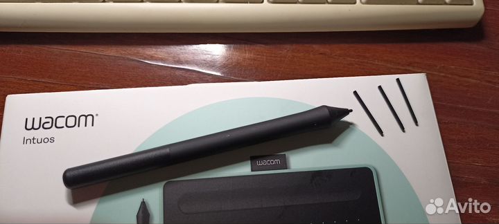 Графический планшет Wacom Intuos S