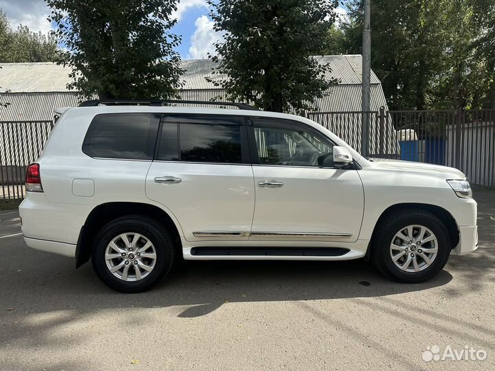 Toyota Land Cruiser, 2016