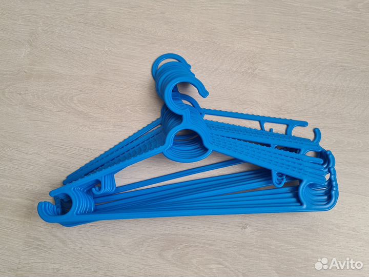 Вешалки плечики