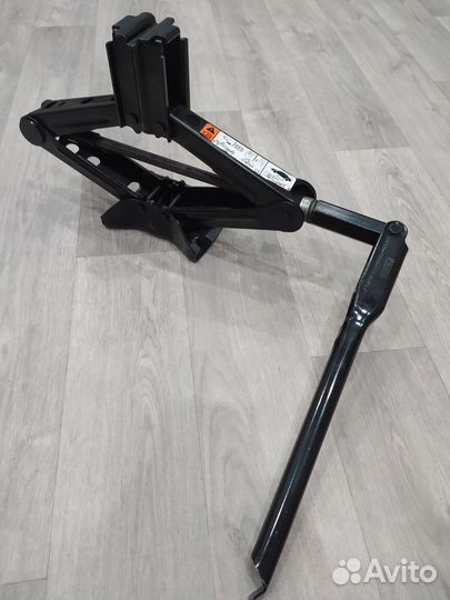 Домкрат на ford kuga 2