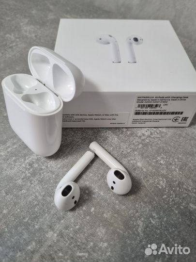 Беспроводные наушники apple airpods 1