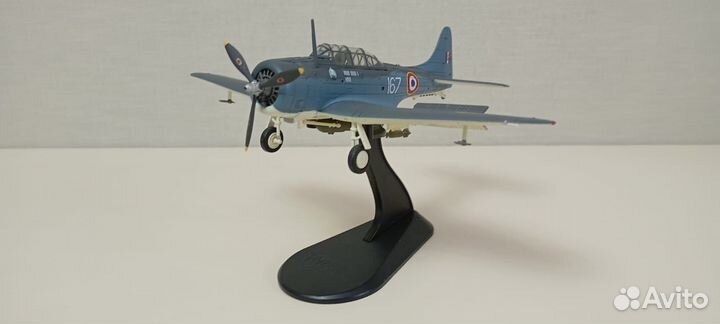 Модель самолета 1:72