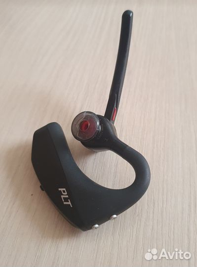Гарнитура Plantronics Voyager 5200
