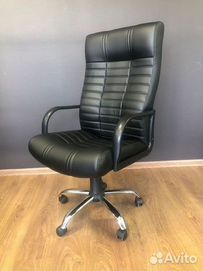 Офисное кресло. Удобное