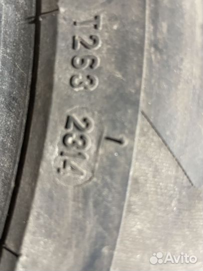 Pirelli Ice Zero 225/55 R17 97T