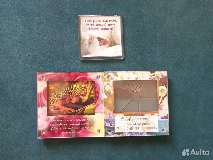 Коллекция магнитиков на холодильник