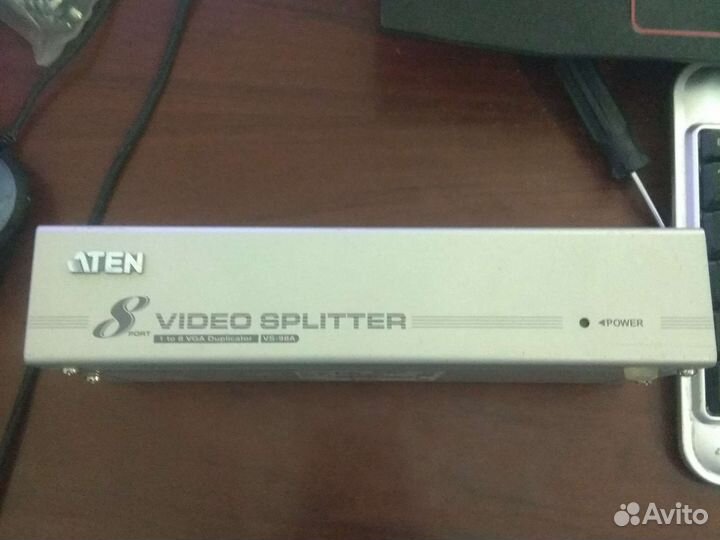 Aten VS-98A VGA видео сплиттер