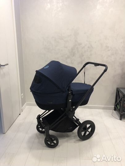 Коляска Cybex Priam Lux (люлька и шасси)